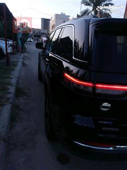 جیپ گراند شیرۆکی